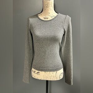 Women's Long Sleeve Ribbed Metallic Gray Tee